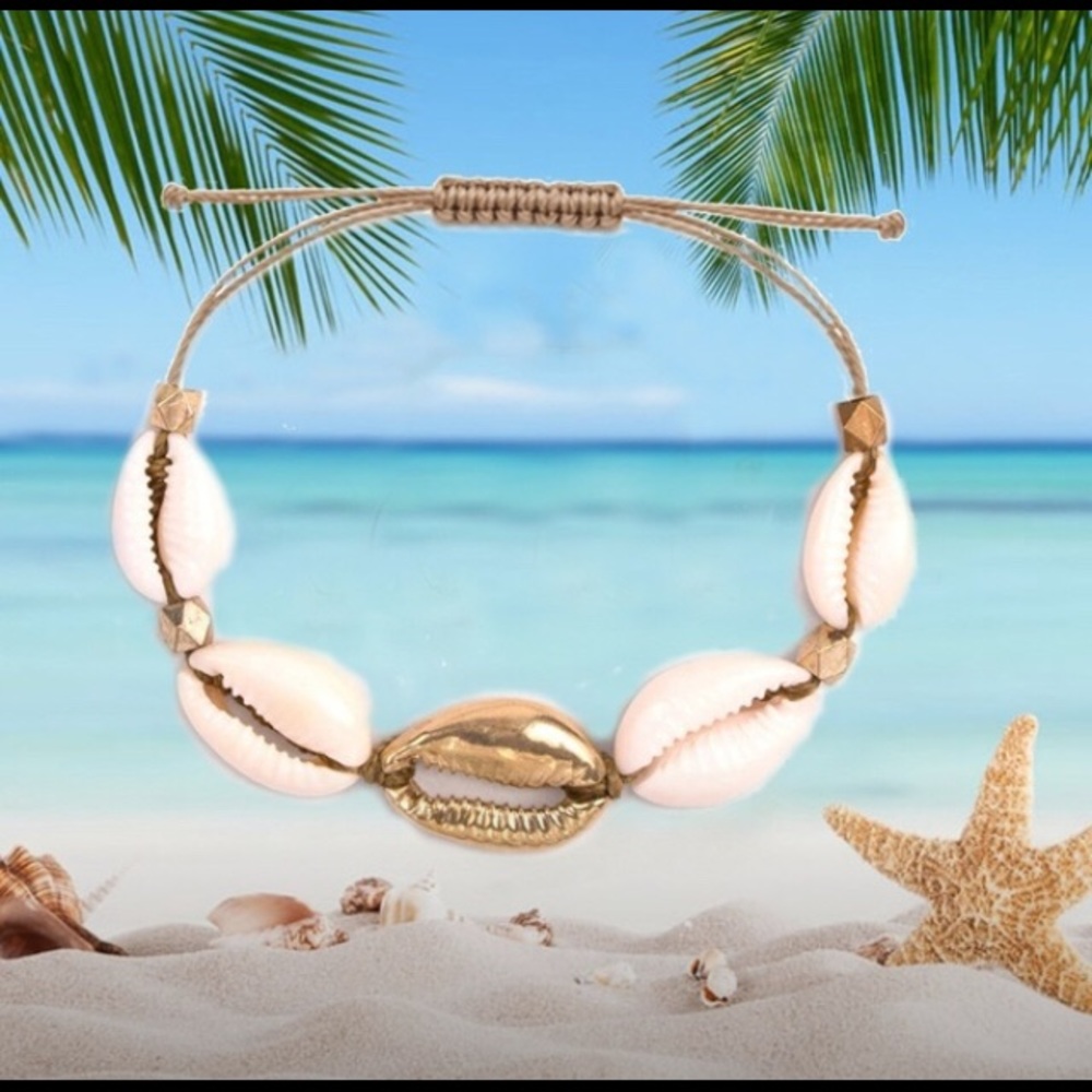 Cowrie Shell 🐚 Bracelet